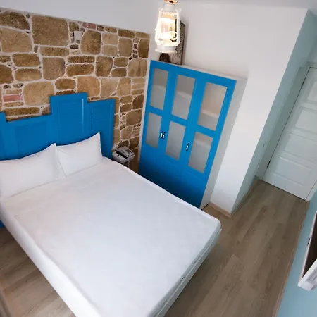 Hotel Menendi
